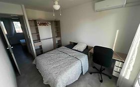 2 Chambres Climatise Metro A 500M Parking Balcon